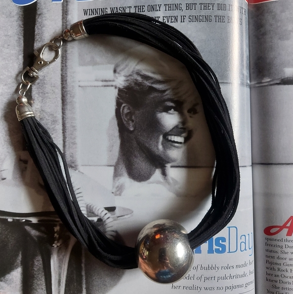 2/$25 Necklace!!! - Picture 1 of 1